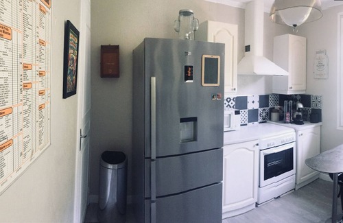 La Fagette House | Pet-Friendly Semi-Detached House with Garden & 10/10 Rating