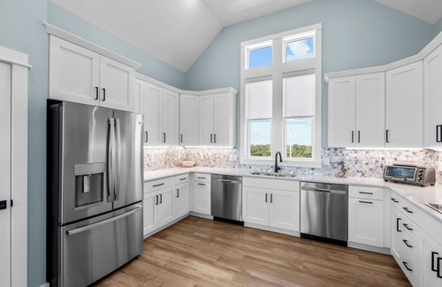 Ocean Isle Estates House | Charming Dog-Friendly Home with Pool & Hot Tub Near Beach