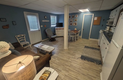 South Nags Head Apartment | Beachside Retreat: Semi-Oceanfront Apt with Private Access