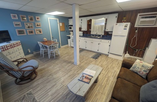 South Nags Head Apartment | Beachside Retreat: Semi-Oceanfront Apt with Private Access