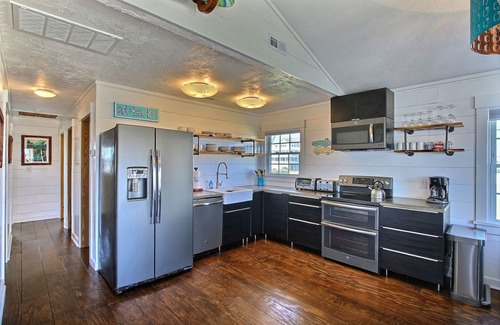 Rodanthe House | Oceanview Retreat: 3 King Beds, Pool & Pet-Friendly Comfort