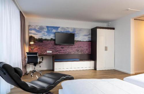 Lueneburg Apartment | Relax at Seminaris Hotel Lüneburg with Pool and Dining