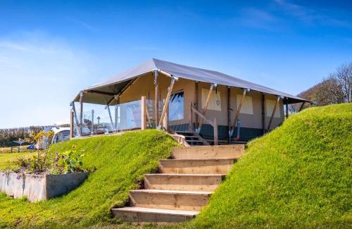 Totnes House | Discover Semira Tent Lodge: 4-Star Pet-Friendly Escape