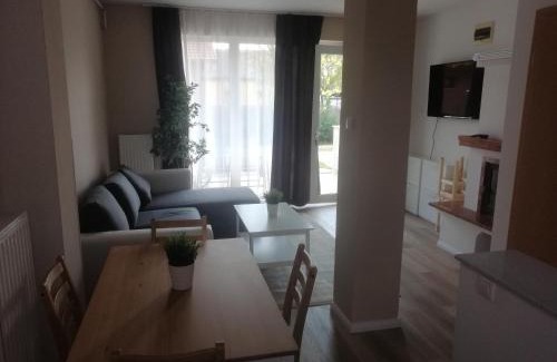 Cserkeszolo Apartment | Discover Semiramis Apartman: Pet-Friendly Retreat
