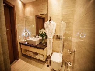 Verkhnie Misto Apartment | Elegant Senator Maidan: 4-Star Stay with Family-Friendly Amenities