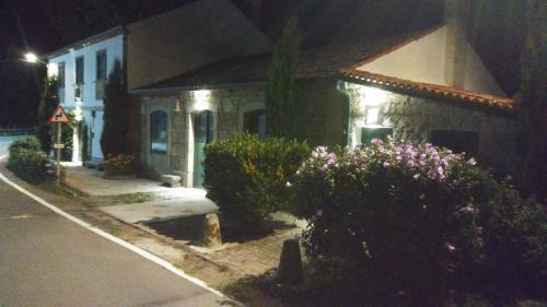 Caldas de Reis House | Discover Senda Verde do Salnés: 9.6/10, Oceanfront Bliss