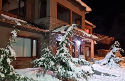 El Chalten Apartment | Discover Senderos Aparts & Suites: Family-Friendly Retreat