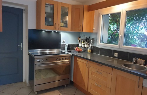 Sene House | Relaxing SENE House with Garden Near Vannes and Morbihan