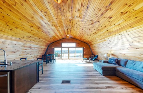 Burdett Hotel | Family-Friendly Retreat at Seneca Lake Getaway
