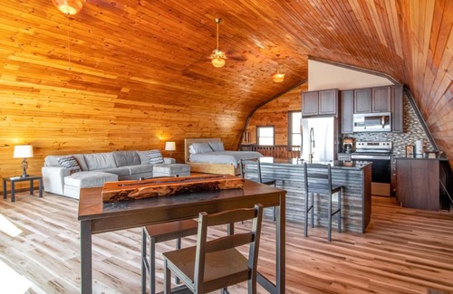 Burdett Hotel | Family-Friendly Retreat at Seneca Lake Getaway
