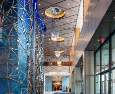 Downtown Niagara Falls Hotel | Experience Seneca Niagara Resort & Casino: Oceanfront Relaxation
