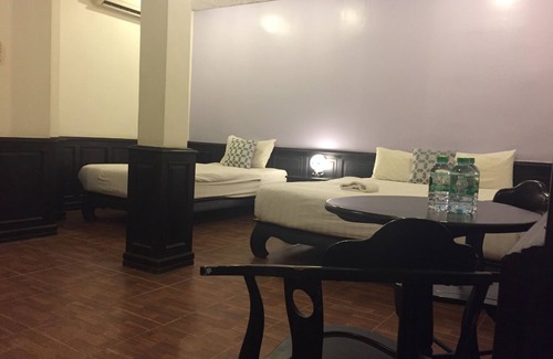 Vientiane Hotel | Accessible Comfort at Sengphachanh Hotel 2 with Dining