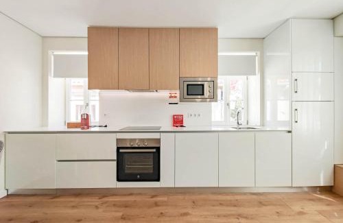 Monserrate Apartment | Family-Friendly Senhora dos Mares Apartment in Ribeira