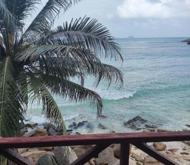 Pulau Perhentian Kecil Resort | Oceanfront Bliss at Senja Bay Resort - Family Friendly Retreat