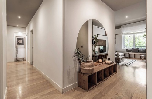 Recoletos Apartment | Explore Senjo: 3 Bedrooms with Spa & Pet-Friendly Amenities