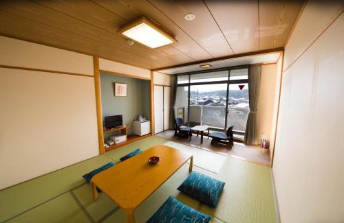 Shimokoucho Hotel | Oceanfront Escapes at Senjoen with Incredible Views