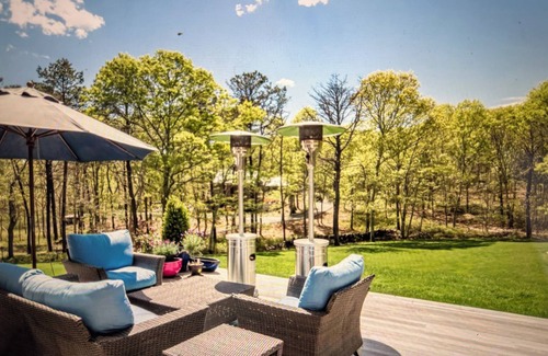 Northwest Harbor House | Sensational & Sophisticated 5 Bedroom Home in East Hampton