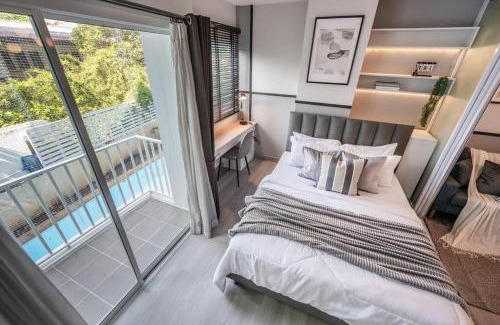 Mueang Samut Prakan District Apartment | Discover Comfort at Sense of London BTS Baring Hotel