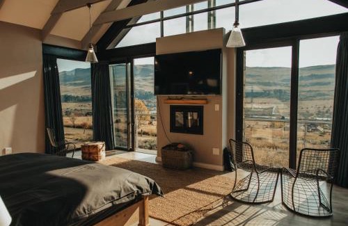 Dullstroom Apartment | Experience Sensiri Myst Country House: Guest Rated 9.8