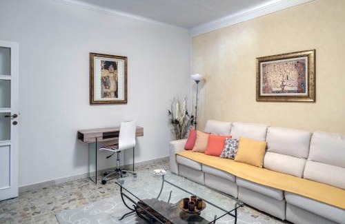 Caronno Pertusella Apartment | Feel at Home Away from Home - Guest Rated 9.8 & Family Friendly