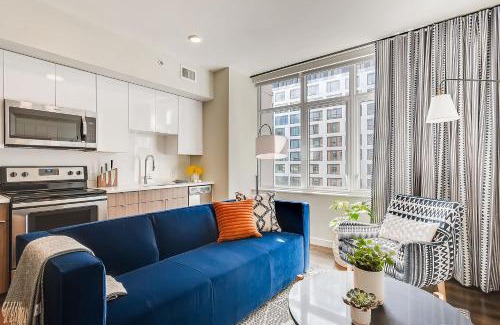 LoDo Hotel | Elegant Stay at Sentral Union Station - Pet Friendly & Pool