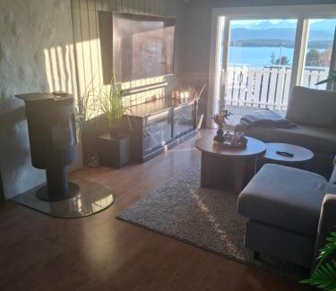 Molde Apartment | Prime Location Near City Amenities and Family-Friendly Stays