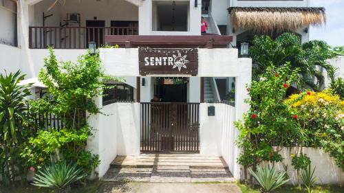 General Luna House | Family-Friendly Sentro Suites Siargao with Great Reviews