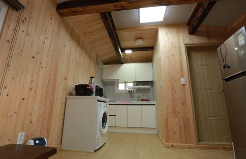 Pyoseon House | Eco-Friendly Guest House in Seogwipo with Breakfast