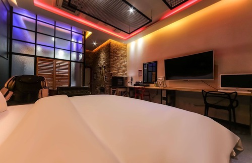 Kuribawi Hotel | Eco-Friendly Comfort at Seosan Ace Driving Motel