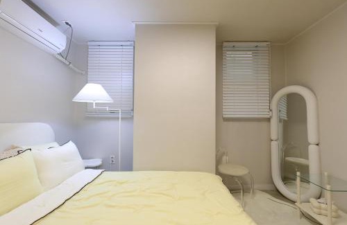 Yeonnam-dong Villa | Seoul Luck in Hongdae near Hongik Station