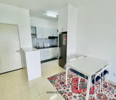 Kota Warisan Apartment | Budget-Friendly Stay at Sepang Alanis Hideout with Pool