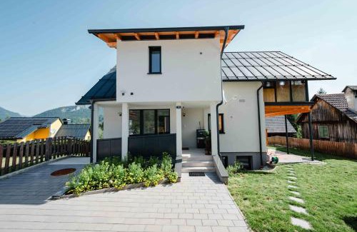 Bad Goisern Apartment | Sepperls Stubn Apartment - PETS no extra cost - Bad Goisern - 24-hours Self check-in