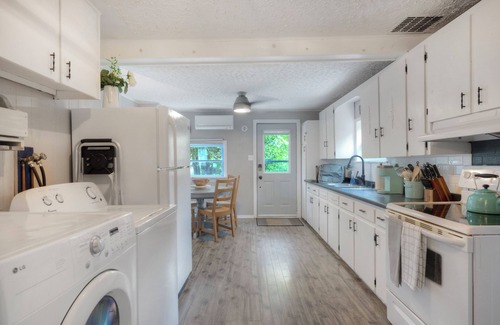 Queens House | Discover Your Riverside Retreat Cottage on Medway River