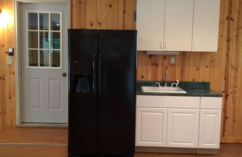 Lake Leelanau Cottage | Book Your Lakeside Retreat: Views, Dock & Wineries Await