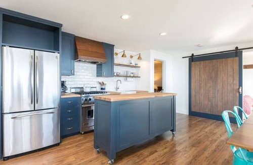 Sequim House | Stunning Sequim Beach Haven: Breathtaking Views & Pet Friendly