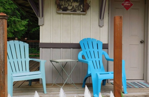Sequim Cabin | Discover Sequim Depot Station: Ocean & Lake Views Await