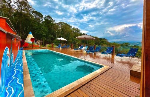 Bueno Brandao Cabin | Magical Sequoia Treehouse: Rated 9.9, Pet-Friendly Oasis