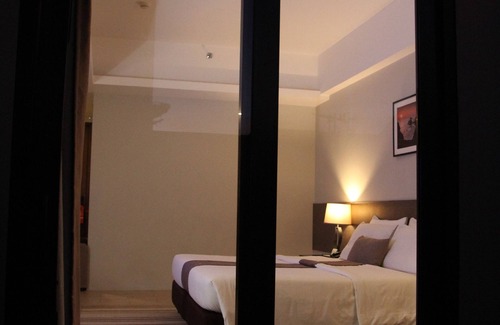 South Triangle Hotel | Comfortable Sequoia Hotel in Quezon City - Family Friendly