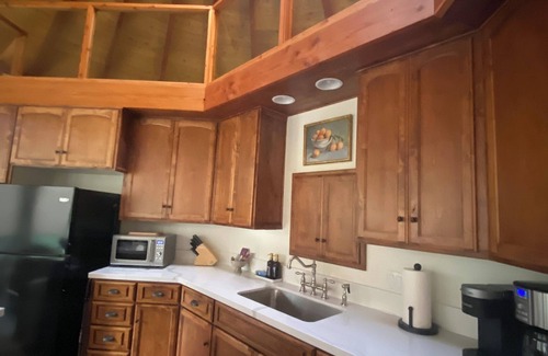 Three Rivers House | Ideal Sequoia Mountain View Yurt: Perfect for Romantic Getaways