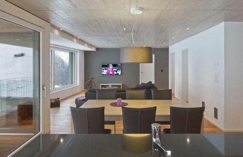 Graechen Apartment | Oceanfront Sera Lodge: Guest Rated 9.7 with Spa Access