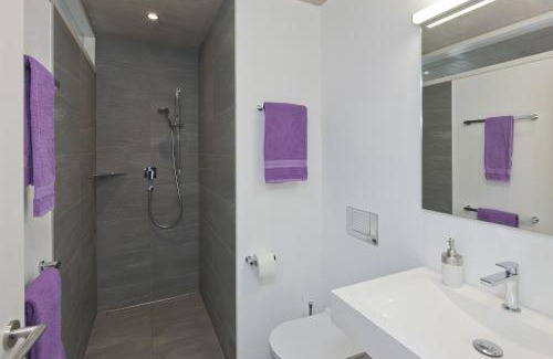 Graechen Apartment | Oceanfront Sera Lodge: Guest Rated 9.7 with Spa Access