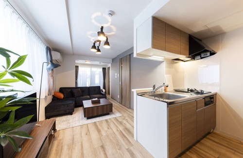 Chitose Apartment | Seraphic 101: Guest Rated 10/10 with Breakfast & Kitchen