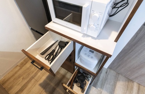 Chitose Apartment | Seraphic 101: Guest Rated 10/10 with Breakfast & Kitchen