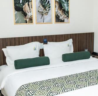 Fernandopolis Hotel | Serata Hotel: Premier Oceanfront Retreat with 9.1/10 Rating