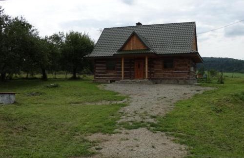 gmina Krempna House | Experience Serce Beskidu Niskiego in Myscowa - Child Friendly Stay