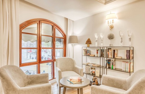 Casco Viejo Hotel | Discover Sercotel Arenal Bilbao: Spa & Family-Friendly Stay