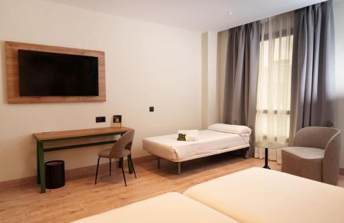 Pinto Hotel | Discover Sercotel Princesa De Eboli: 4-Star Comfort Awaits