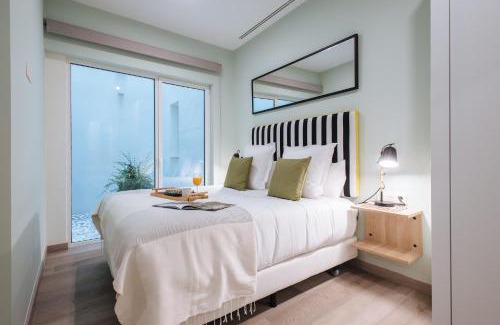 San Gil Apartment | Experience Sercotel Sevilla Guadalquivir Suites: 4-Star Comfort