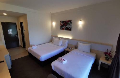 Bandar Baharu District Hotel | Serdang Lake View Resort: Child-Friendly Retreat
