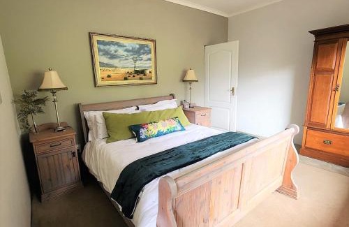 Nottingham Road House | Relax at Serena Cottage: Family-Friendly Retreat with High Ratings